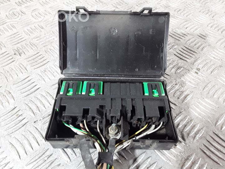 Peugeot 607 Module de fusibles 9632229480