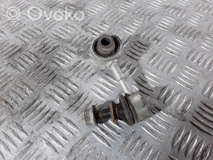 Toyota RAV 4 (XA50) Stabilisateur arrière lien, barre anti-roulis 