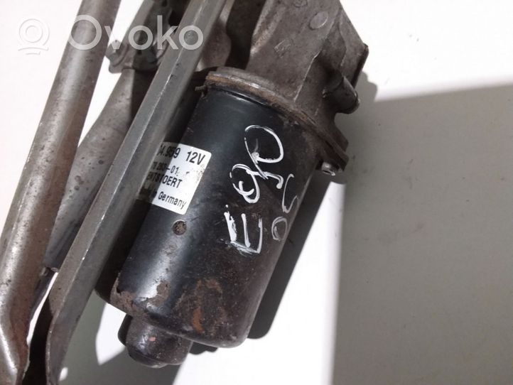 BMW 3 E90 E91 Tringlerie et moteur d'essuie-glace avant 697826301