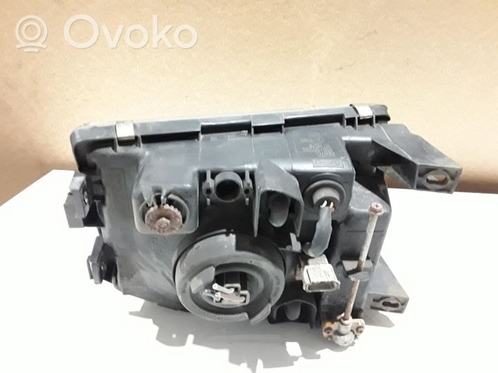 Mitsubishi Pajero Lampa przednia 11087234