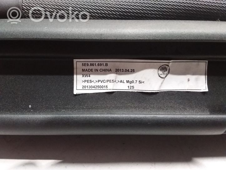 Skoda Octavia Mk3 (5E) Siatka bagażnika 5E9861691B