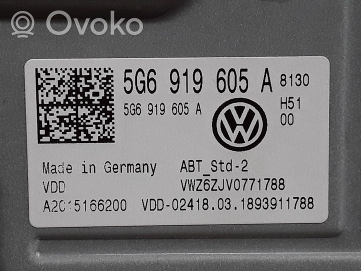 Volkswagen Passat Alltrack Monitor / wyświetlacz / ekran 5G6919605A