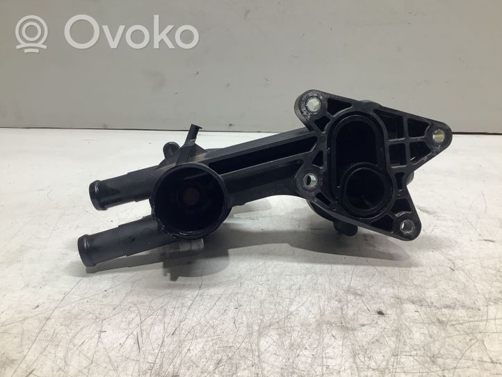 Volkswagen PASSAT B7 Termostat / Obudowa termostatu 03C121111AH