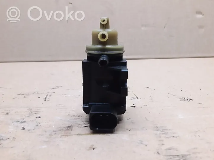 Audi Q3 8U Solenoīda vārsts 1K0906627B