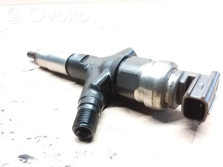 Subaru Legacy Injecteur de carburant 16613AA030