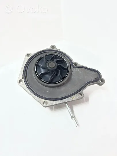 Audi Q7 4M Water pump 06E090A