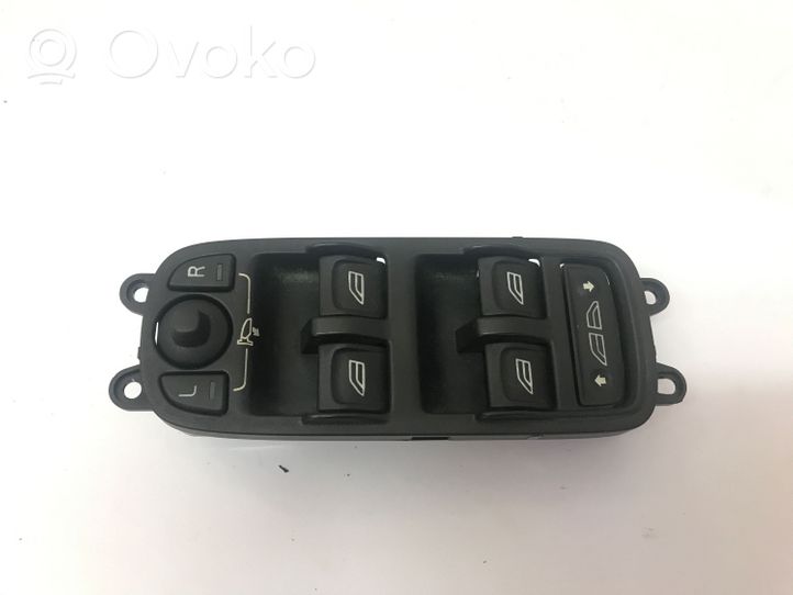 Volvo C70 Electric window control switch 30762142