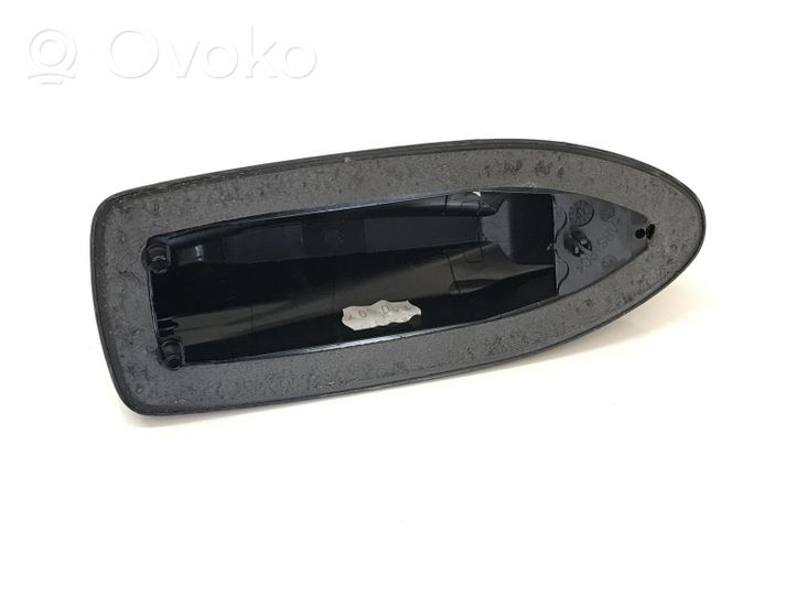 Volvo V70 Stogo (GPS) antenos dangtelis 39850728