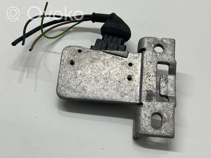 Opel Vectra B Ignition amplifier control unit 90360315