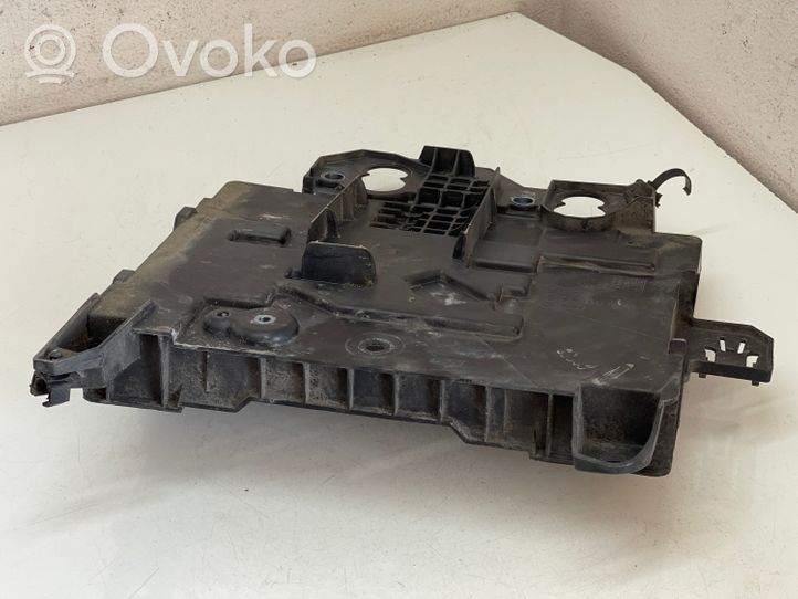 Renault Clio III Boîte de batterie 8200314273