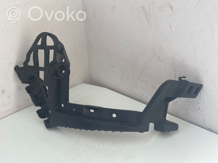 Renault Clio III Support de pare-chocs arrière 8200583033