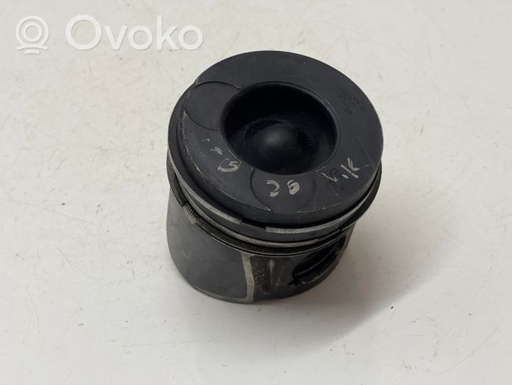 Volvo V50 Piston HS2R1