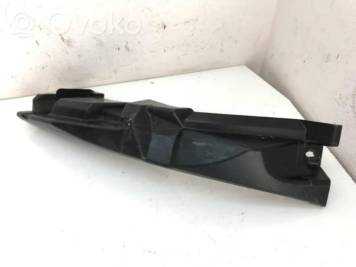 Renault Clio III Support phare frontale 8200289846