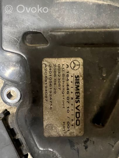 Mercedes-Benz ML W164 Vadības bloks 00323057