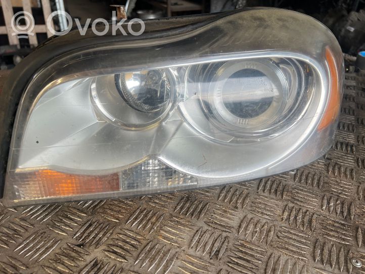 Volvo XC90 Lampa przednia 31217047