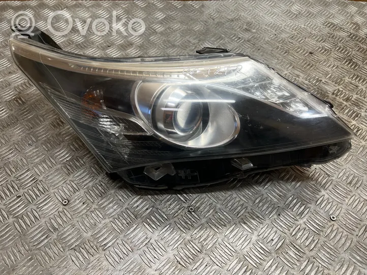 Toyota Avensis T270 Lampa przednia 1000017687