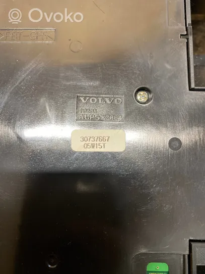 Volvo V50 Panel klimatyzacji 30737667