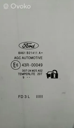 Ford Fiesta Etuoven ikkunalasi, neliovinen malli 