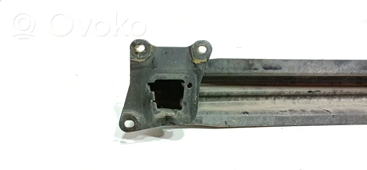 Volkswagen Golf V Traversa di supporto paraurti posteriore 