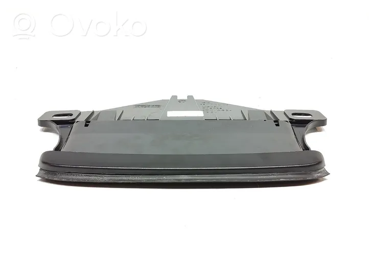 Volvo S60 Third/center stoplight 