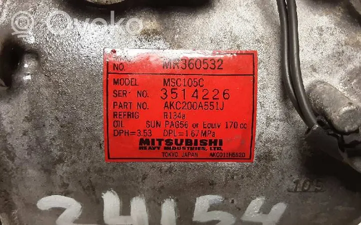 Mitsubishi Montero Ilmastointilaitteen kompressorin pumppu (A/C) MR360532