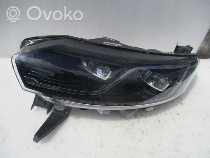 Renault Espace V (RFC) Lampa przednia 260608372R