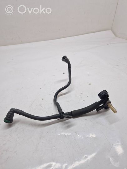 Citroen C4 Grand Picasso Fuel line pipe 