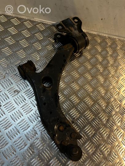 Ford Focus Triangle bras de suspension inférieur avant 