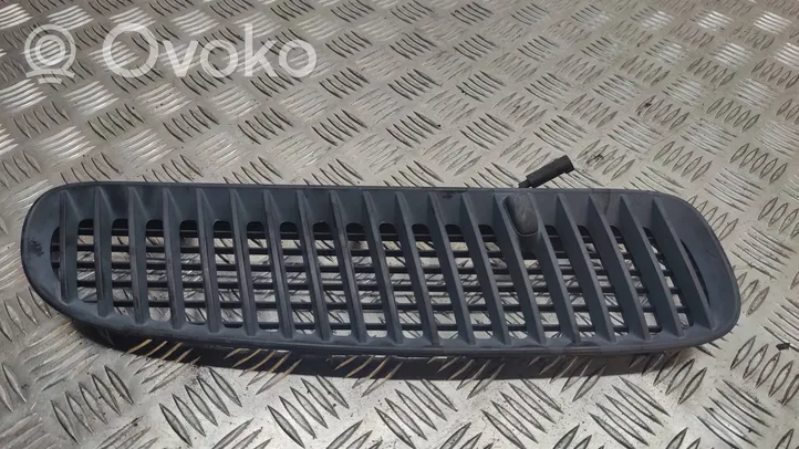 BMW X5 E53 Grille calandre de capot 0627110