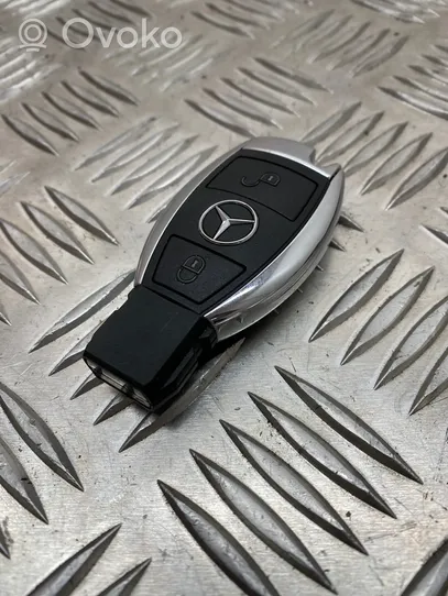 Mercedes-Benz GLK (X204) Aizdedzes atslēga / karte 