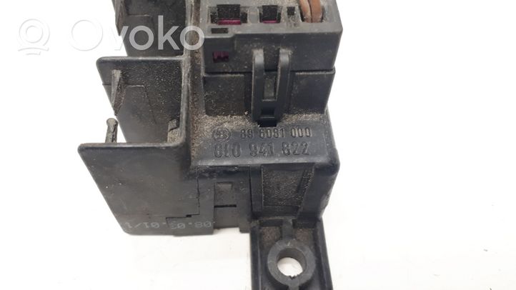 Audi A3 S3 8L Rėlių montavimo blokas 8L0941822