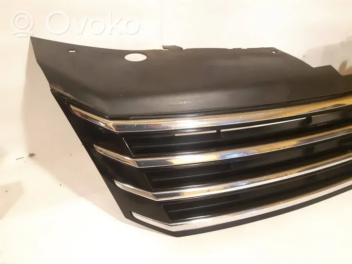 Volkswagen PASSAT B7 USA Grille calandre supérieure de pare-chocs avant 