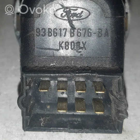 Ford Mondeo MK II Veidrodėlių jungtukas 93BG17B676BA