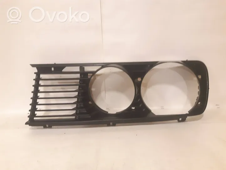 BMW 5 E34 Grille de calandre avant 51131874646