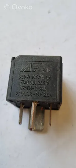 Volkswagen Polo III 6N 6N2 6NF Other relay 7M0951253A