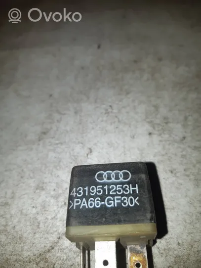 Audi A8 S8 D2 4D Autres relais 431951253H