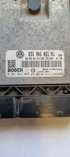 Volkswagen Touran I Dzinēja vadības bloks 03G906021AB