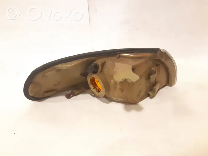 Mazda 626 Front indicator light 21061612