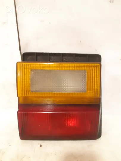 Audi 100 200 5000 C3 Luci posteriori del portellone del bagagliaio 443945225