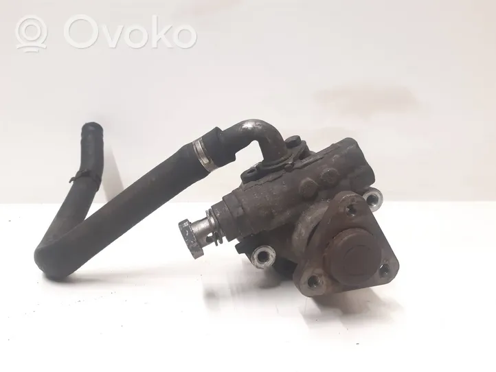 Audi A4 S4 B6 8E 8H Pompa wspomagania układu kierowniczego 8D0145177