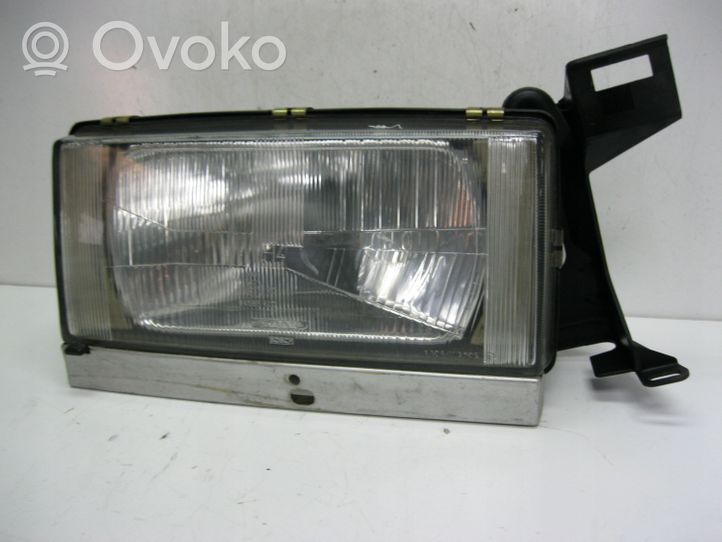 Volvo 740 Lampa przednia 