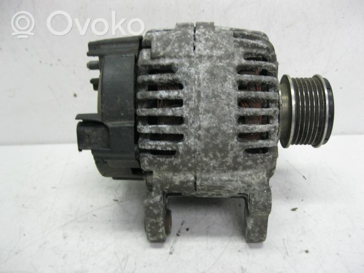 Volkswagen PASSAT B6 Alternador 06F903023E