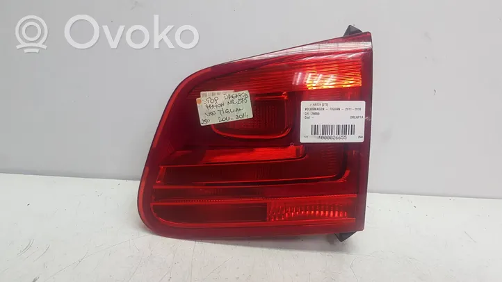 Volkswagen Tiguan Galinis žibintas dangtyje 5N0945094G