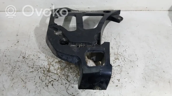 BMW X5 E70 Bumper support mounting bracket corner 7158446