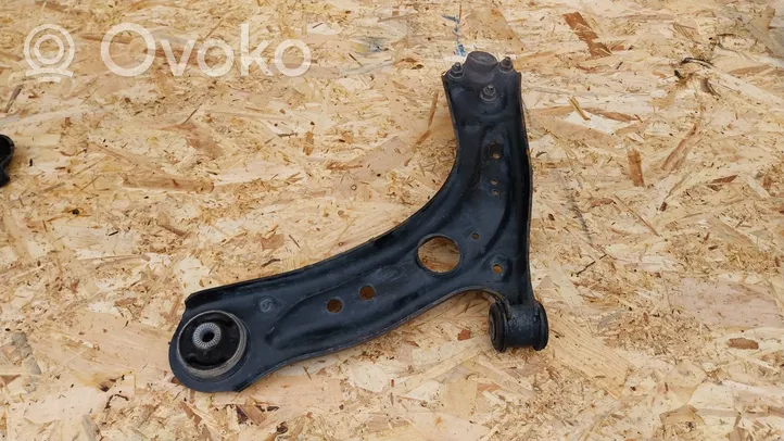 Volkswagen Golf VII Front lower control arm/wishbone 5Q0407152R