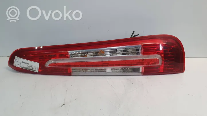 Ford C-MAX I Rear/tail lights 