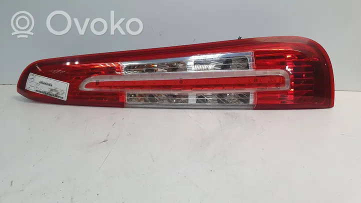 Ford C-MAX I Lampa tylna 