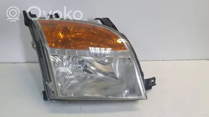 Ford Fusion Lampa przednia 