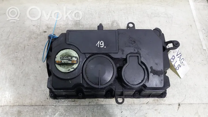 Volkswagen PASSAT B6 Copertura per bilanciere albero a camme 03G103475D