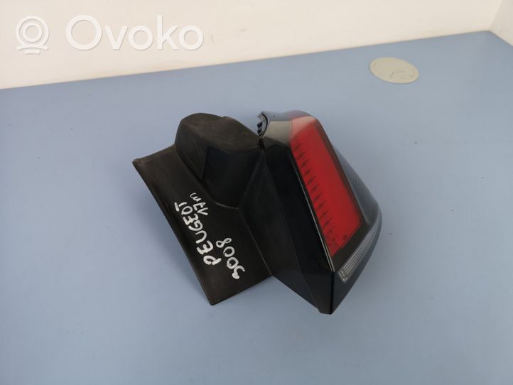 Peugeot 3008 II Lampa tylna 9810477080